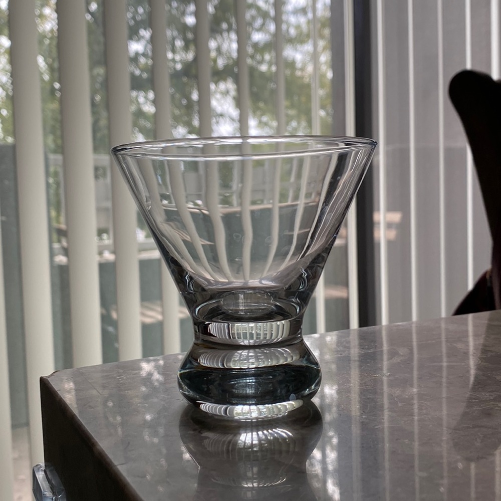 Set of 8 martini glasses